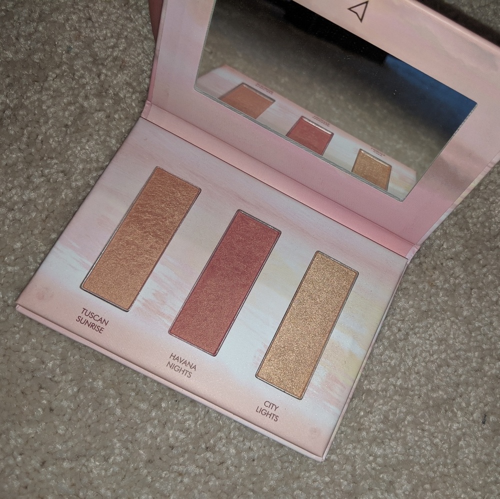 Wander Beauty Dusk to Dawn Highlight Palette